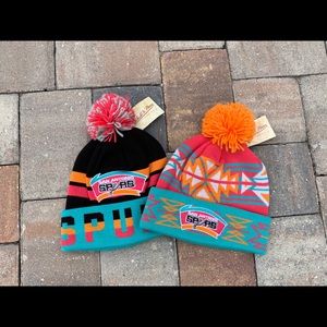 Mitchell & Ness San Antonio Spurs Beanies with pom